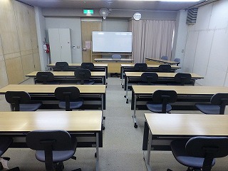 スクール形式(正面) スクール形式(正面)